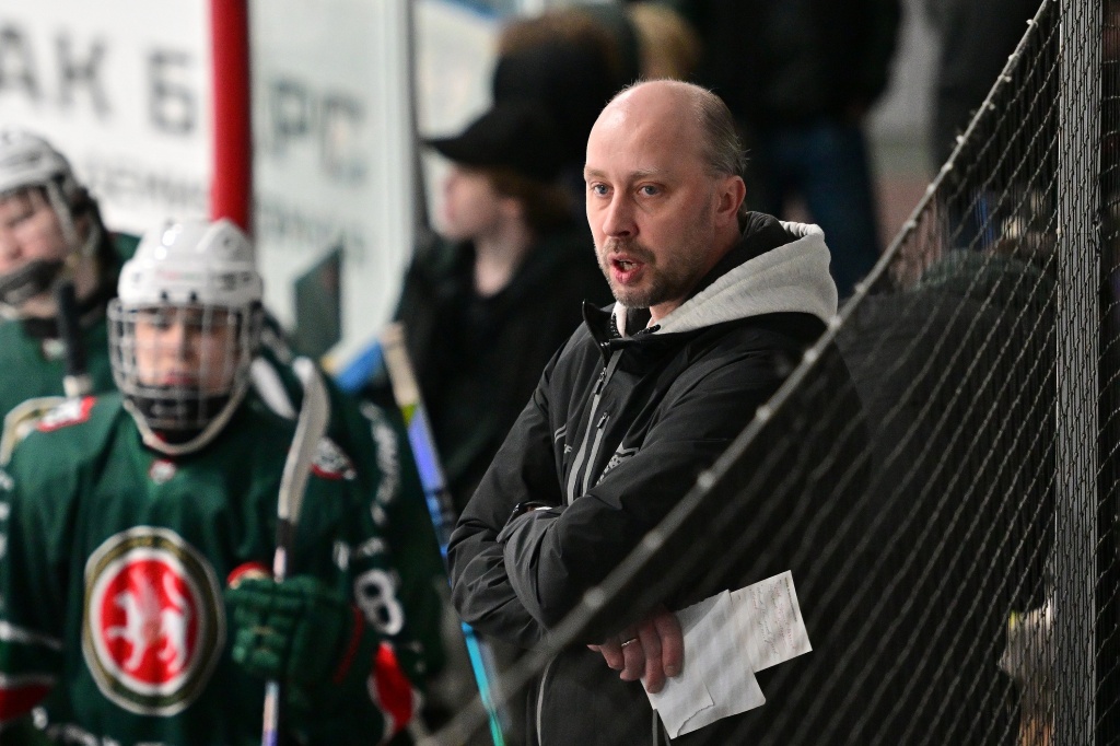 JHL_260402006PO1m.jpg